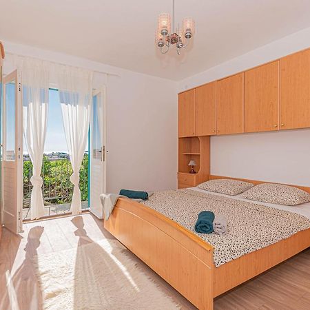 Apartment Nocturno Рогозниця Екстер'єр фото