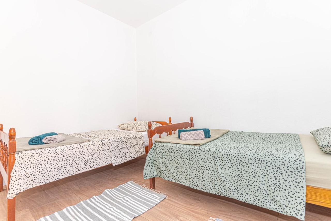 Apartment Nocturno Рогозниця Екстер'єр фото